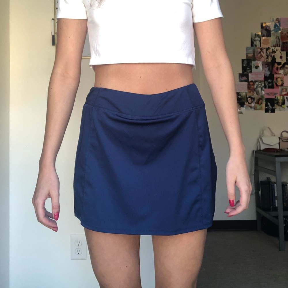 Athleta tennis skirt- navy